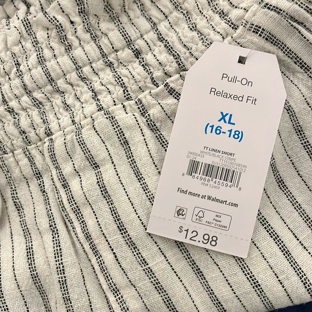 Cream stripe linen short - Picture 2 of 2